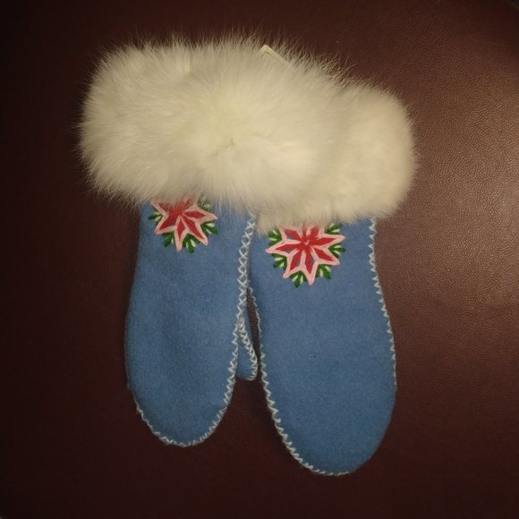 ❤️NWT NORTHFORK YUKON Shearling Lined Embroidery Mink Handmade Mitten Gloves S-M